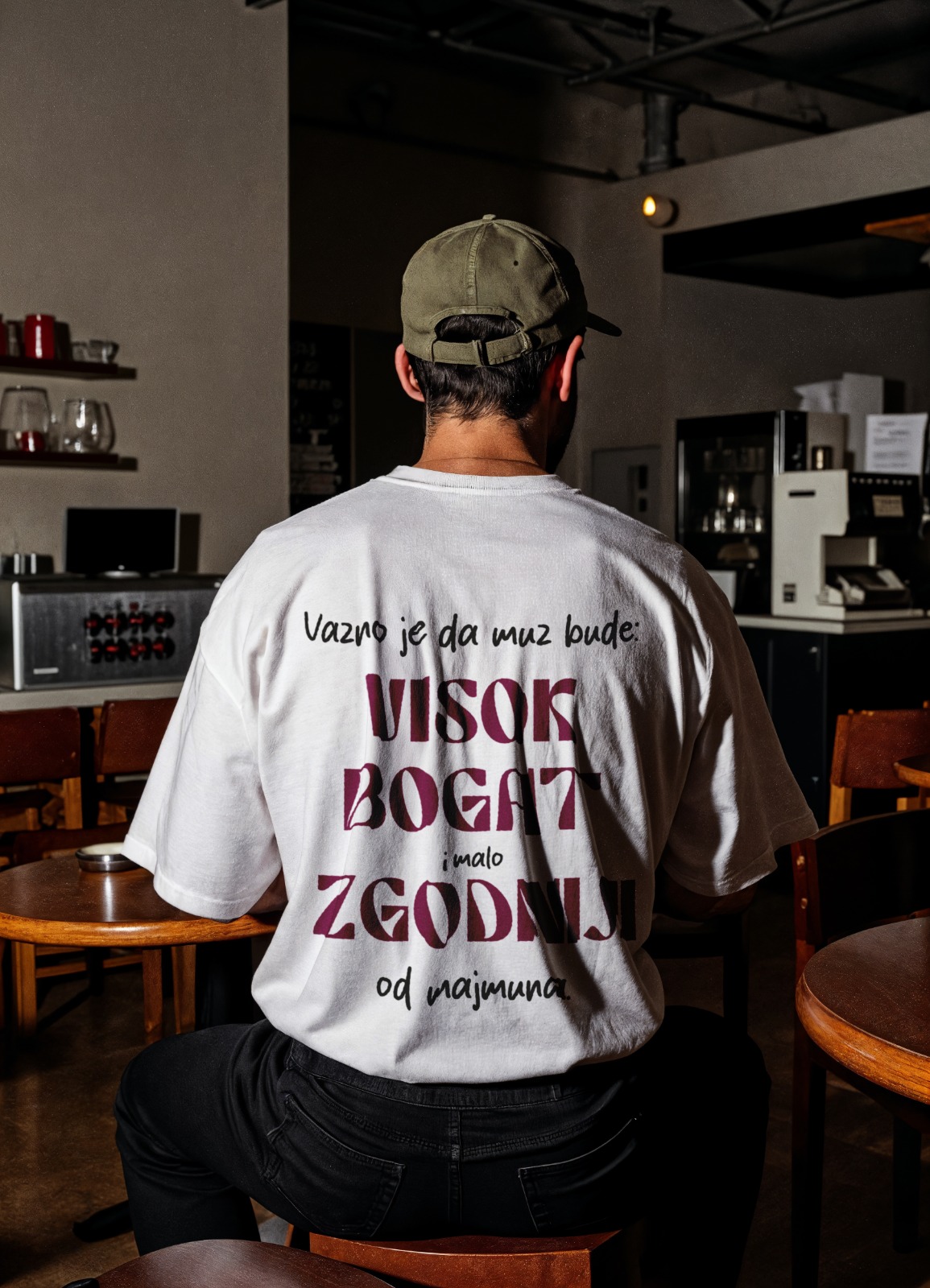 Važno je da muž bude: visok, bogat i malo zgodniji od majmuna